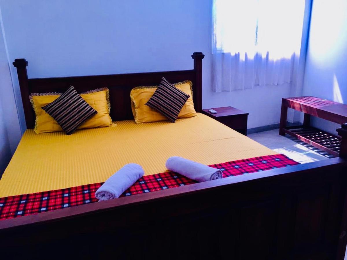 Mum&Dad House Hotel Dikwella Ngoại thất bức ảnh