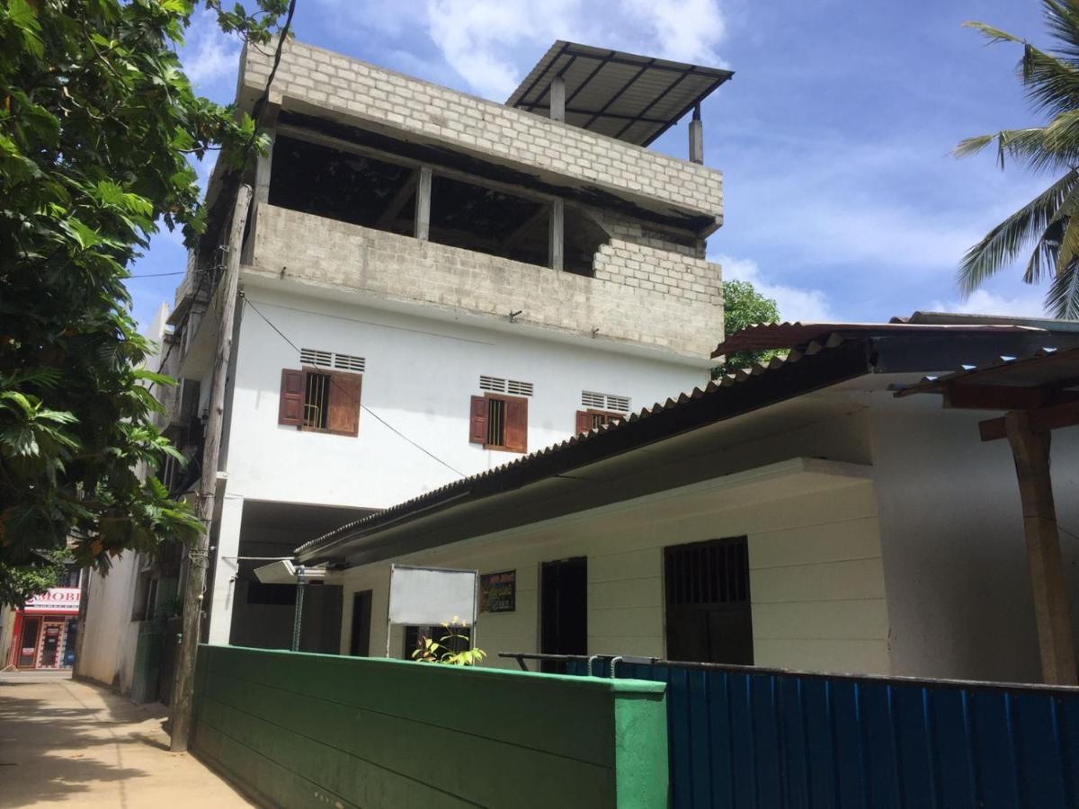 Mum&Dad House Hotel Dikwella Ngoại thất bức ảnh
