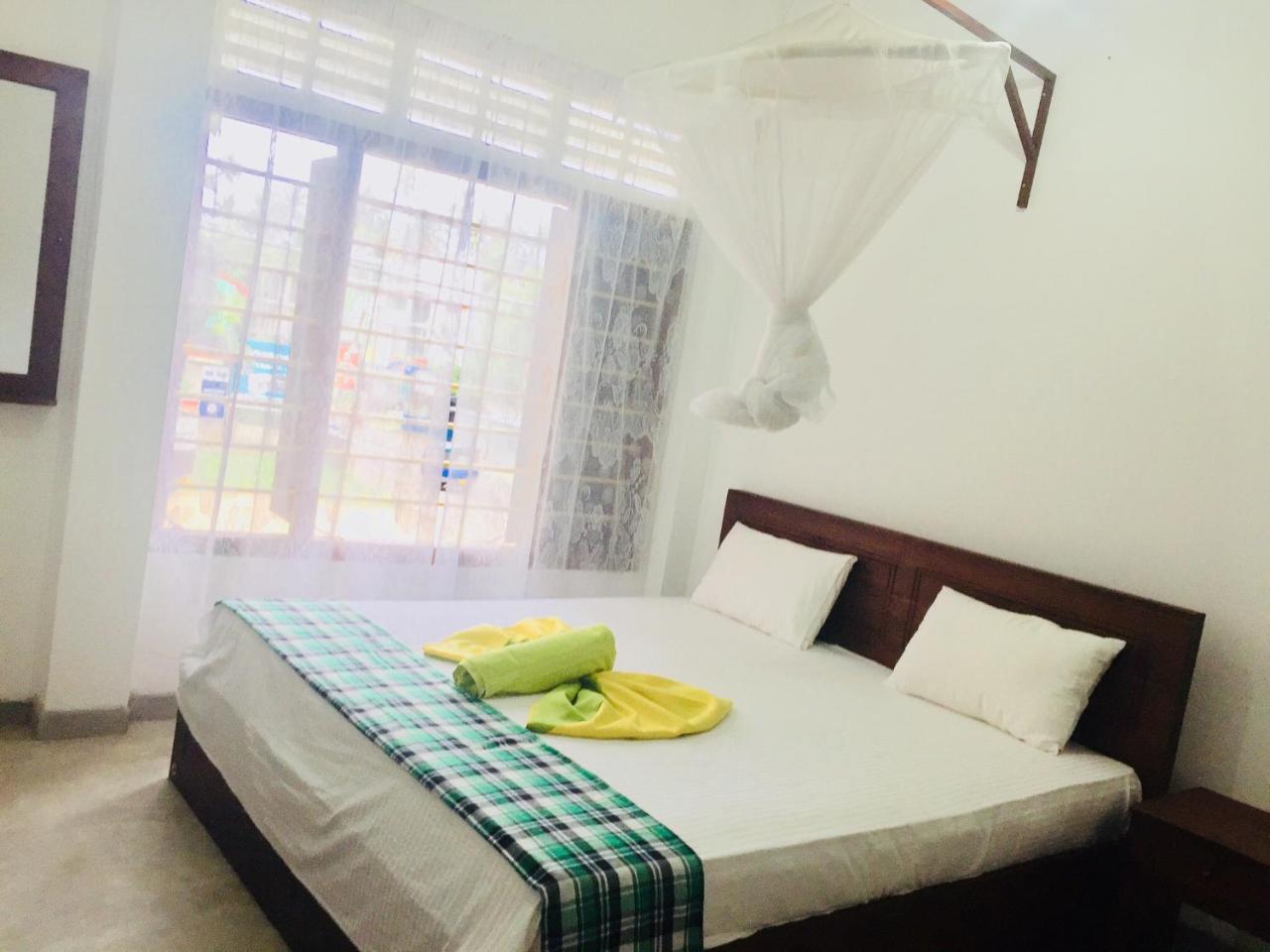 Mum&Dad House Hotel Dikwella Ngoại thất bức ảnh